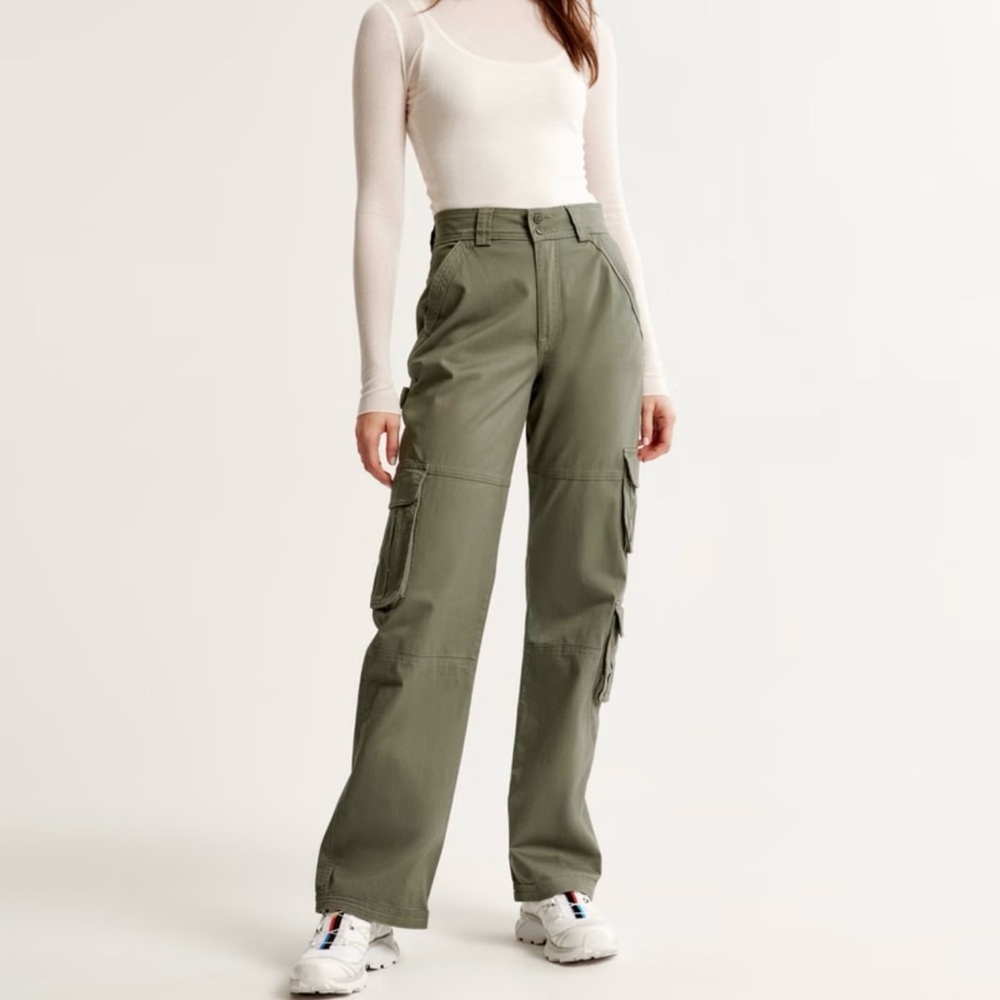 A&F Relaxed Cargo Pants | Olive Green